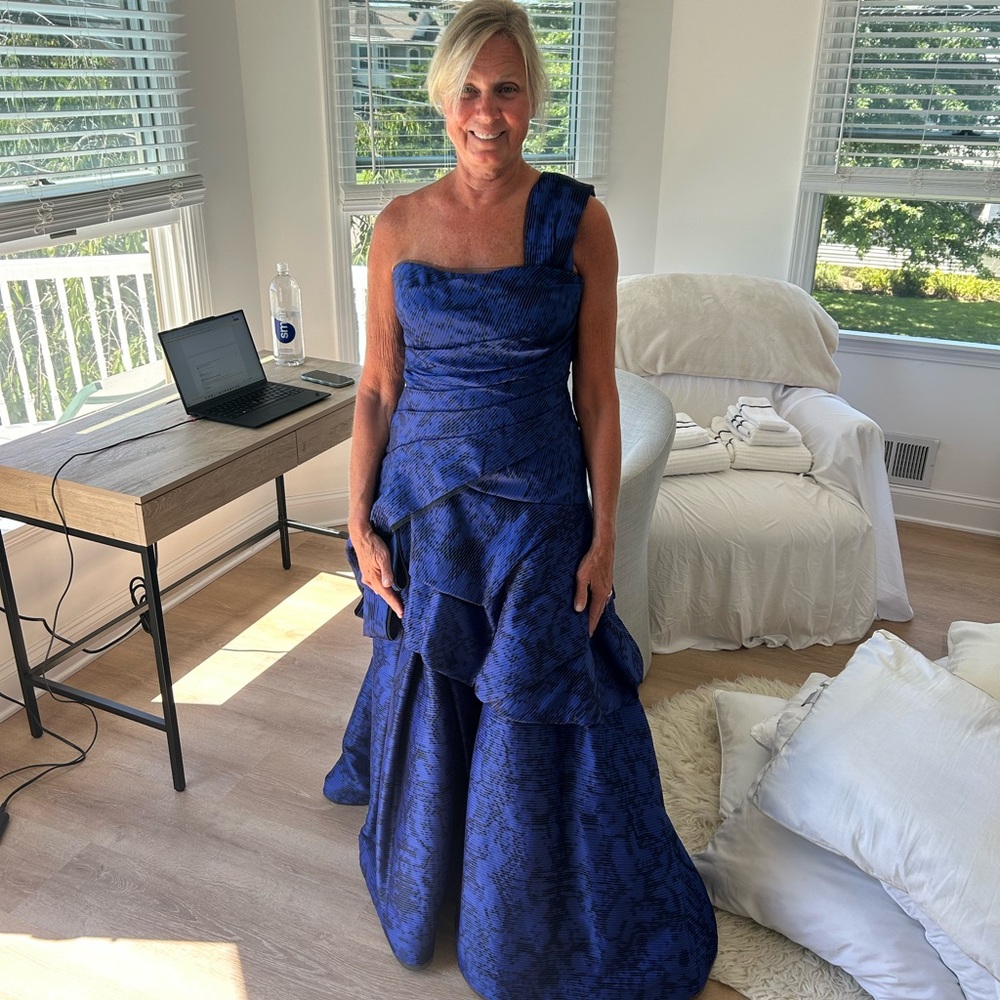 Monique Lhuillier Royal Blue One-Shoulder Evening Gown - Picture 4 of 7